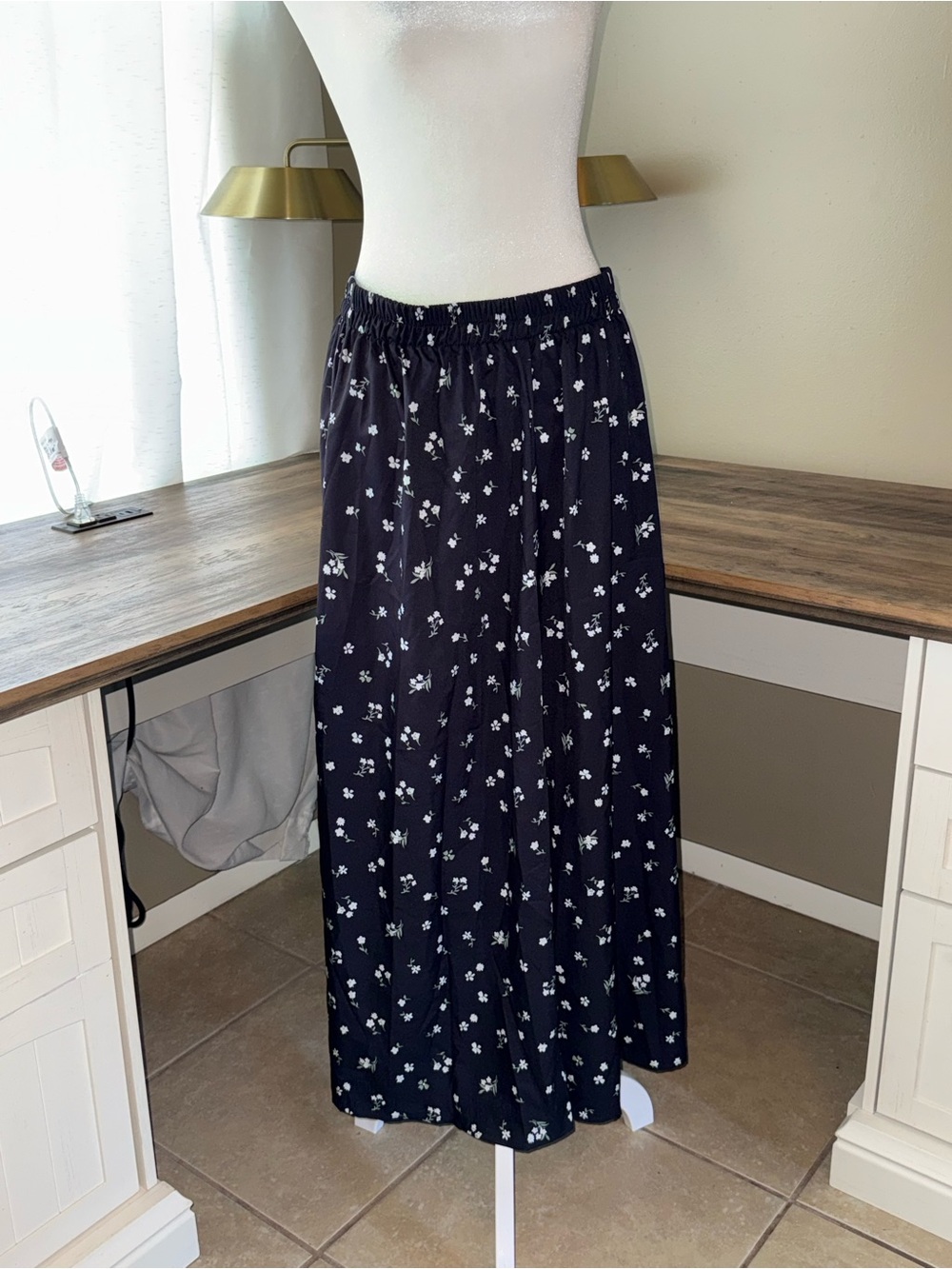 Black Floral Maxi Skirt Size 0XL
